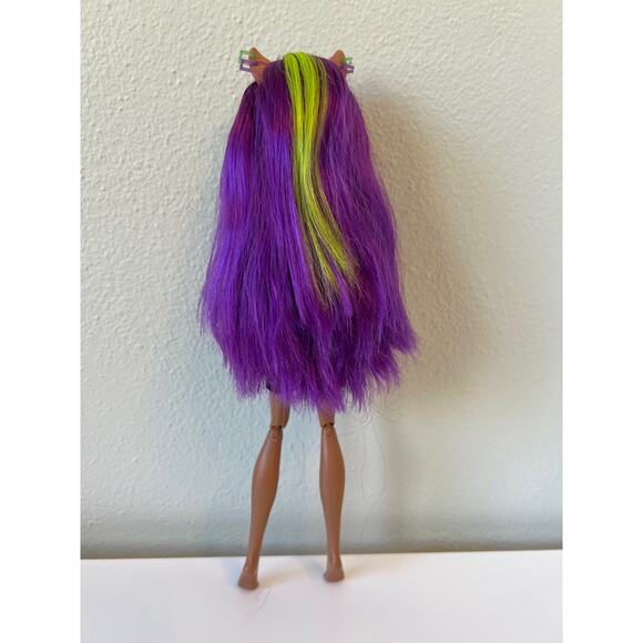Monster High Scaris City of Frights Clawdeen Wolf Doll *Read Two Left Hands - Picture 2 of 6